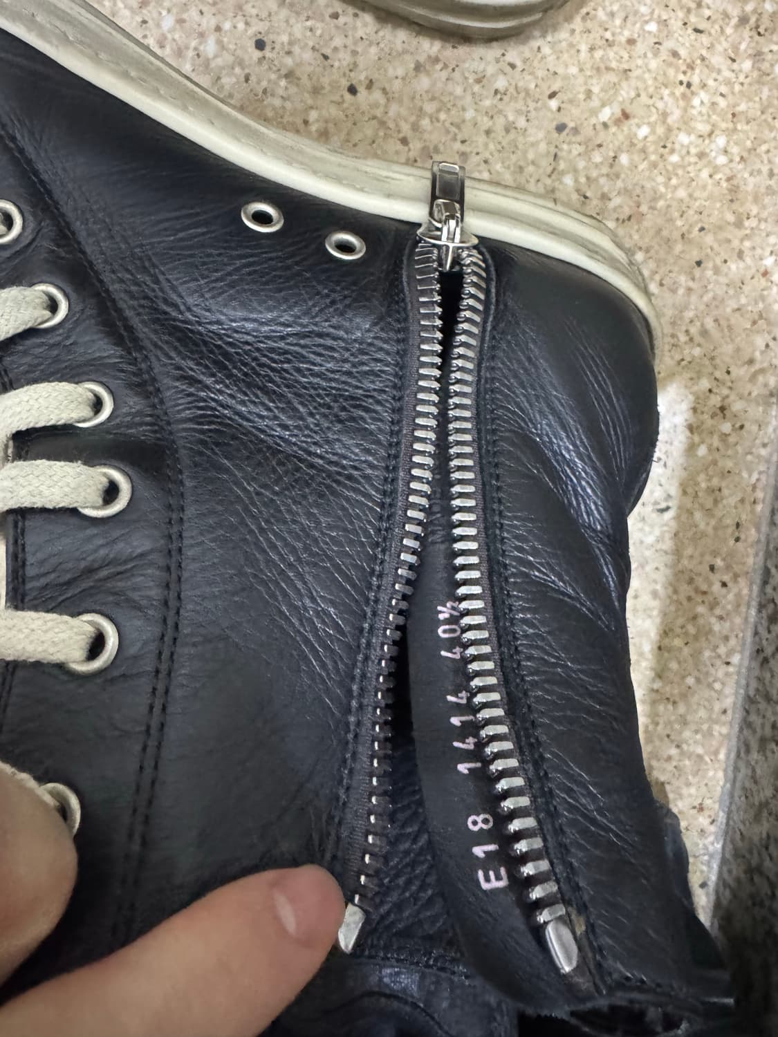 릭오웬스 라몬즈 하이 레더 블랙 상품이미지5