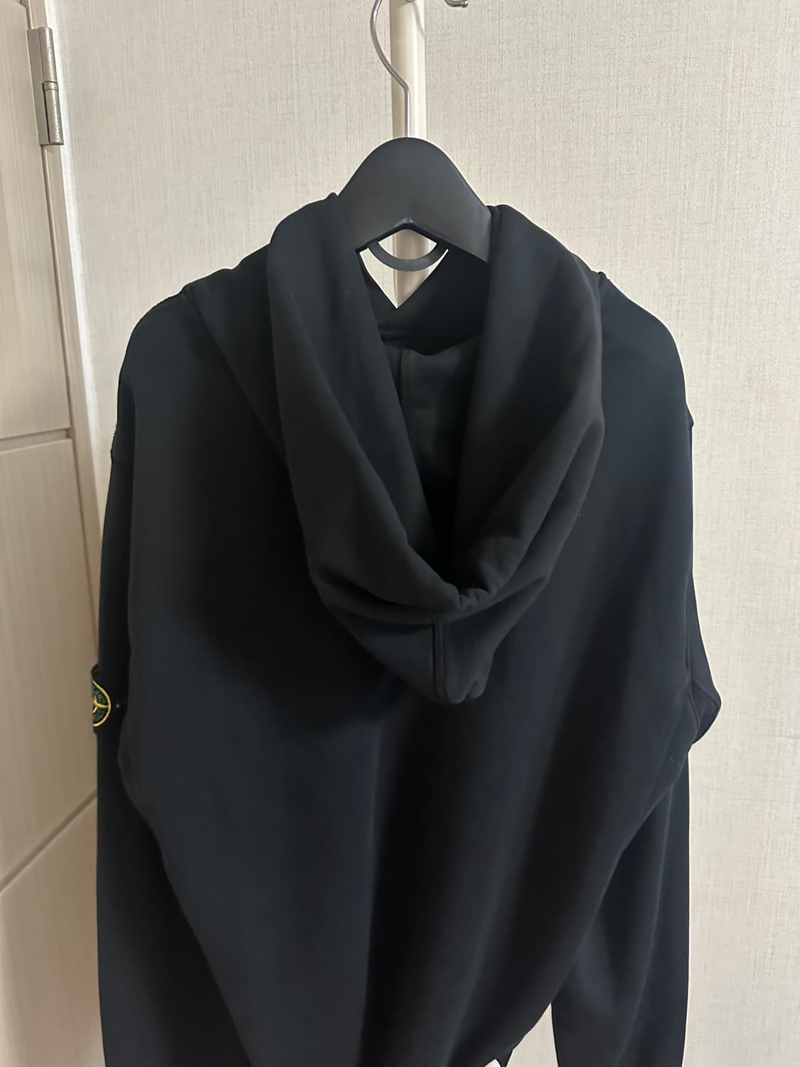 스톤 아일랜드 블랙 상품이미지2