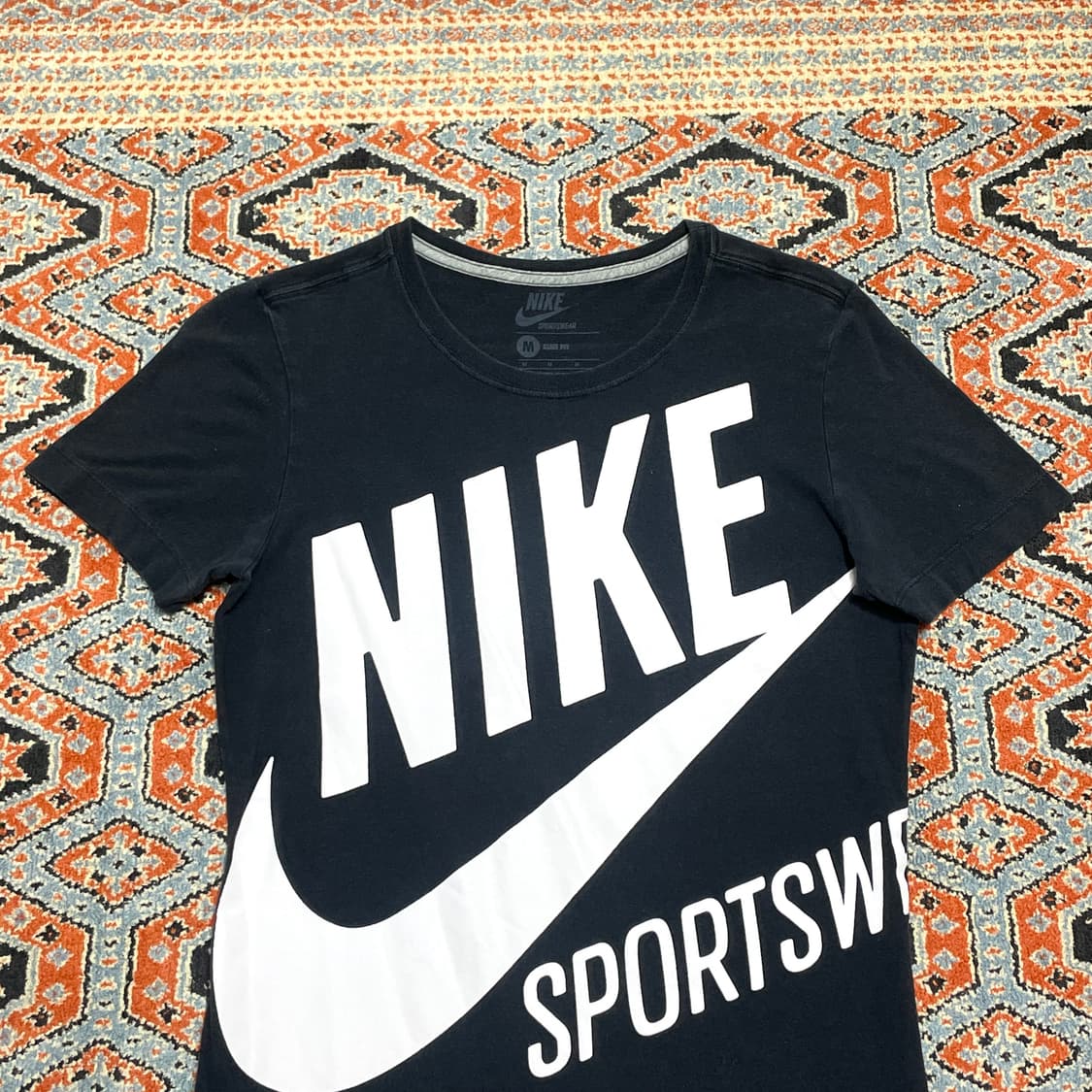 나이키 빅로고 블랙 반팔티셔츠 여성M 상품이미지2
