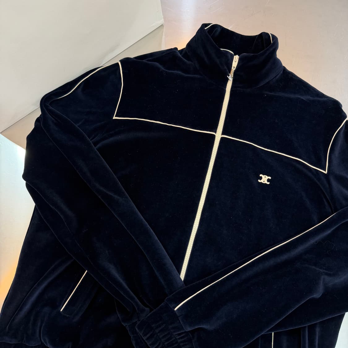 [리오브] 셀린느 트리오페 벨루어 트랙 벨벳 집업 상품이미지3