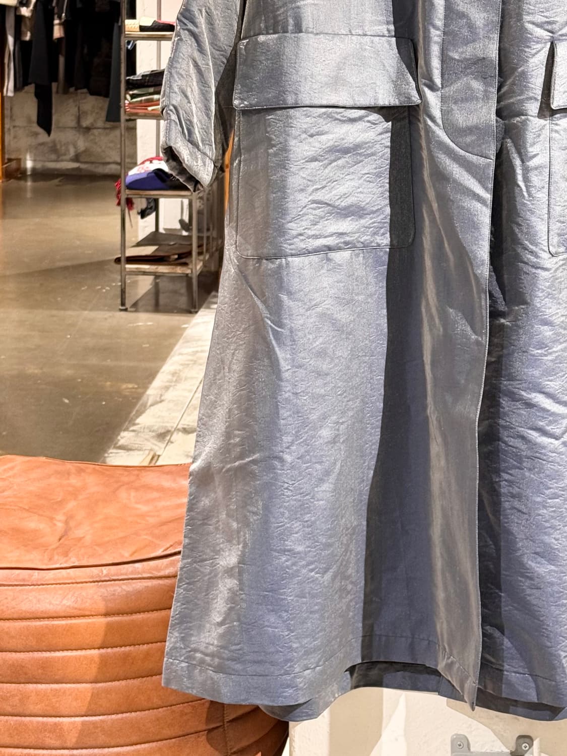 엠포리오 아르마니 블루 글로시 벨티드 패딩 롱 코트 상품이미지5