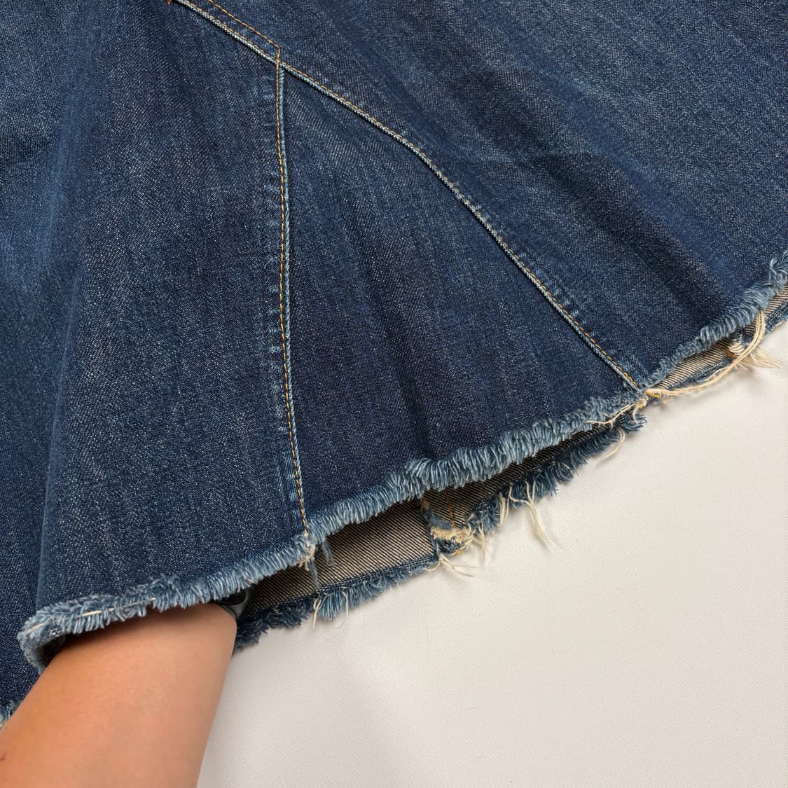 [28] 90s Levi’s 503 denim skirt  상품이미지4
