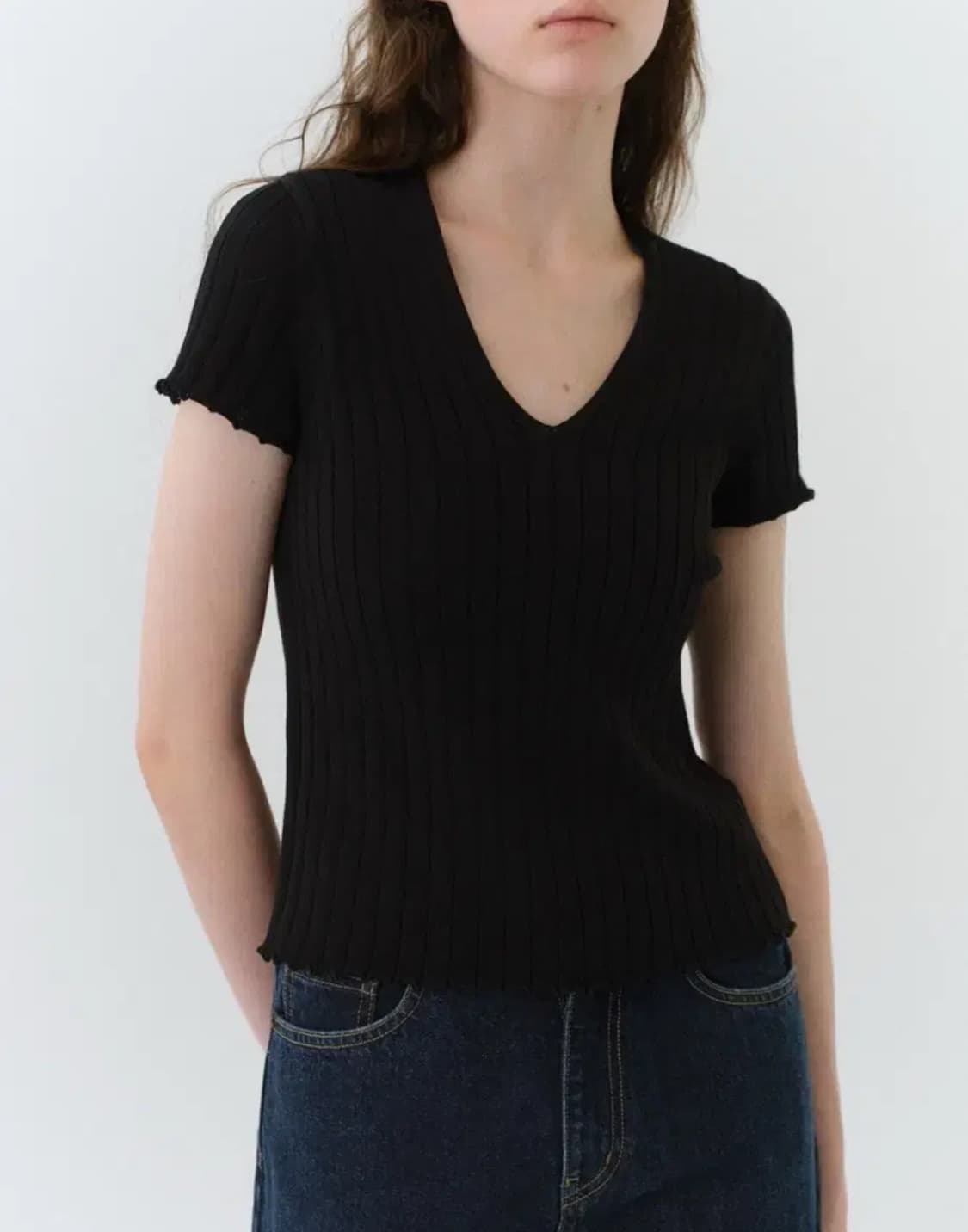 르에떼 브이넥 니트  상품이미지3