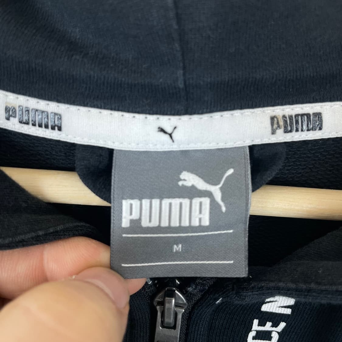 푸마 로고 프린팅 블랙 후드집업 상품이미지5