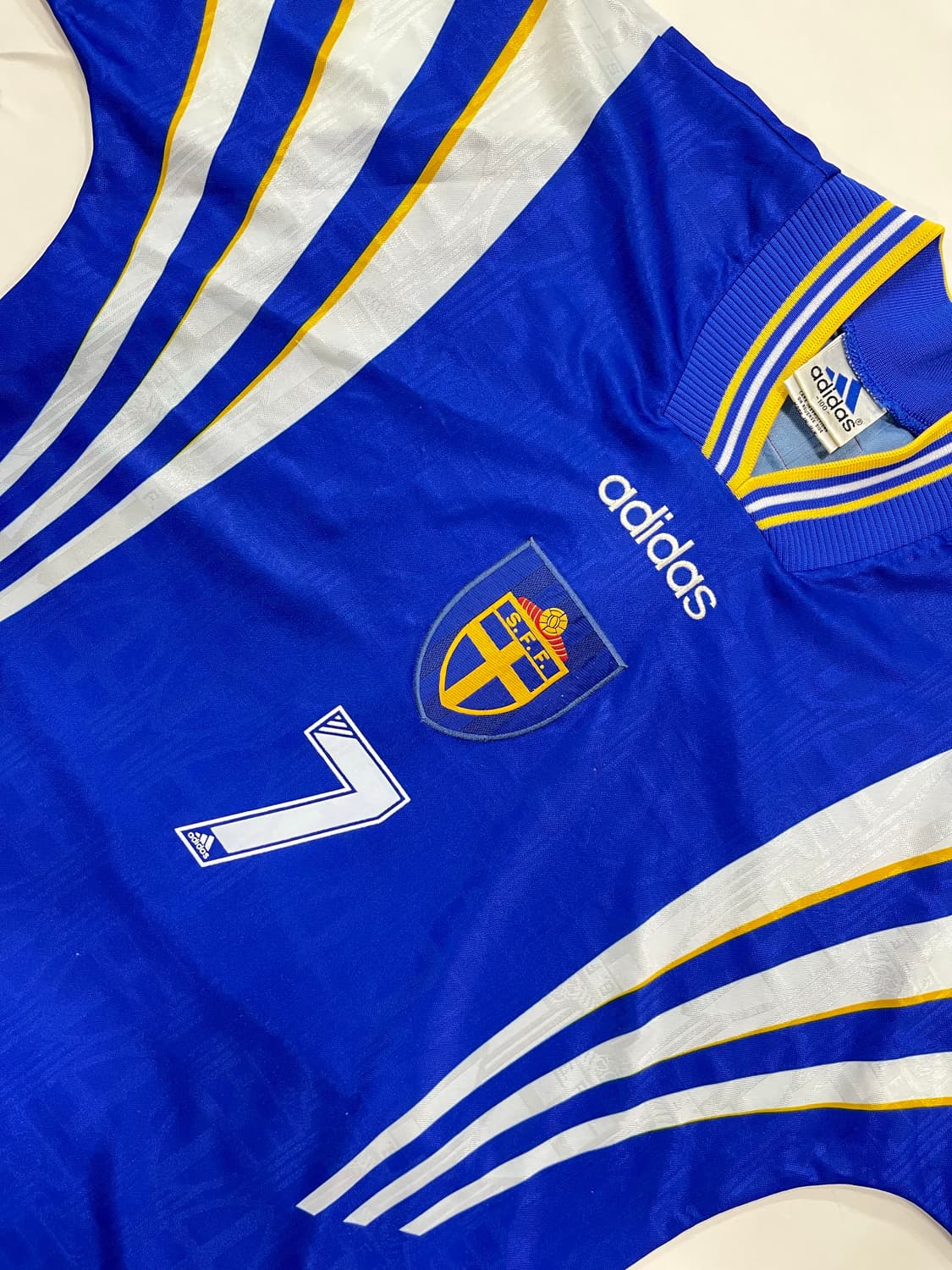 아디다스 96-98 스웨덴 어웨이 헨리크 라르손 상품이미지4