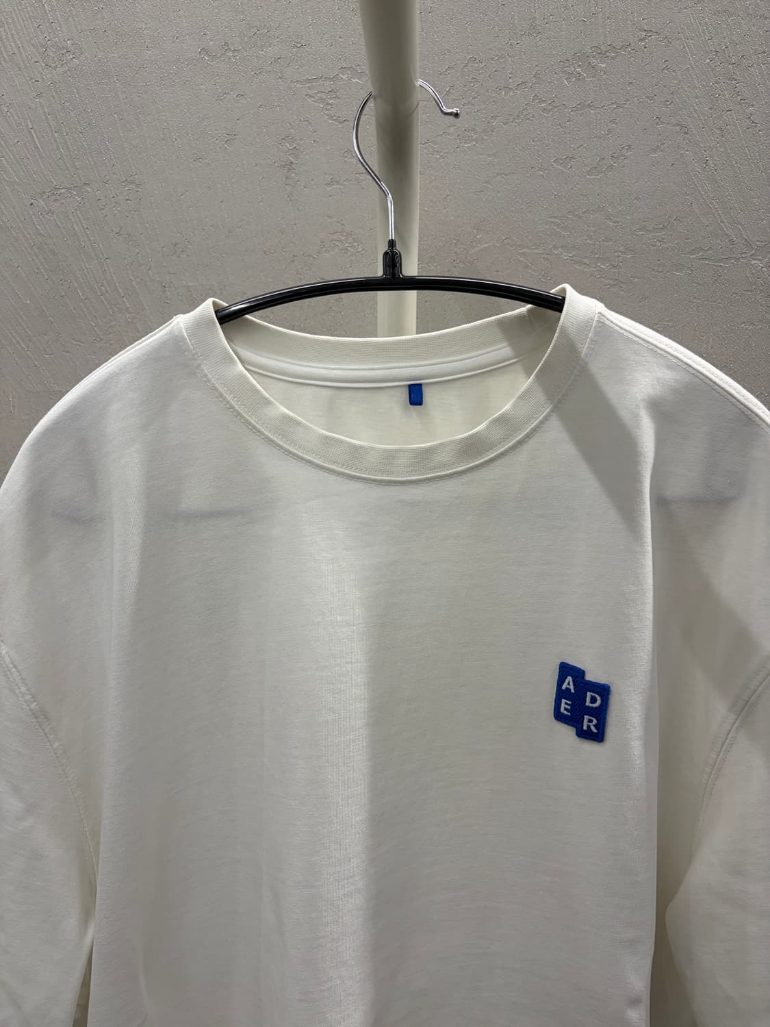 아더에러 시그니피컨트 티셔츠 L 흰색 상품이미지3