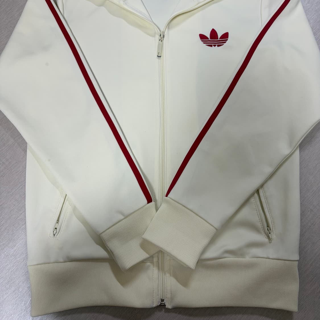 아디다스 파이어버드 흰빨 져지 트랙탑 상품이미지4