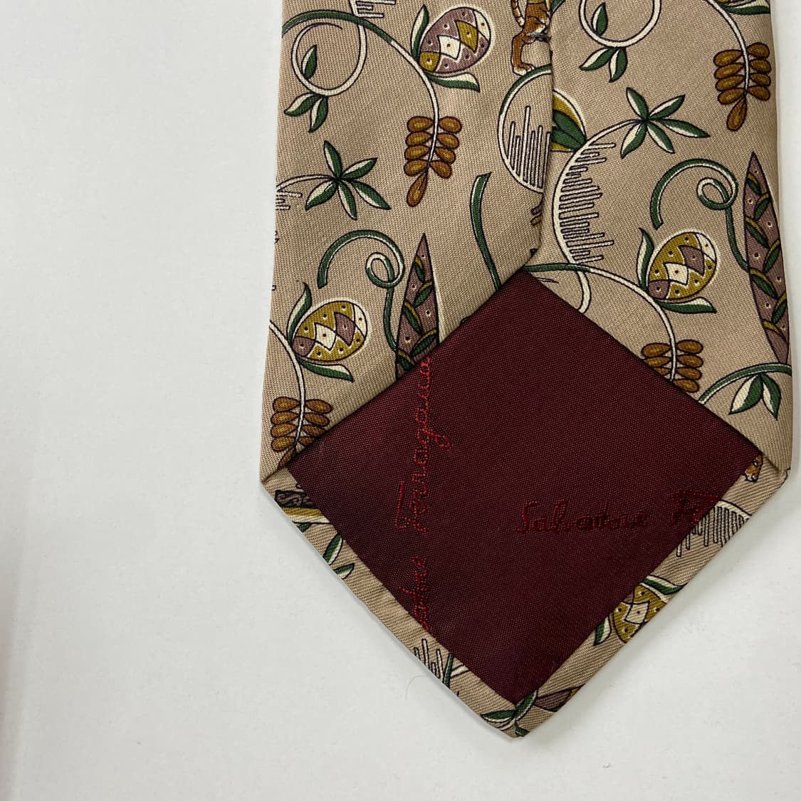 페레가모(Ferragamo) 명품 정품 넥타이 상품이미지5