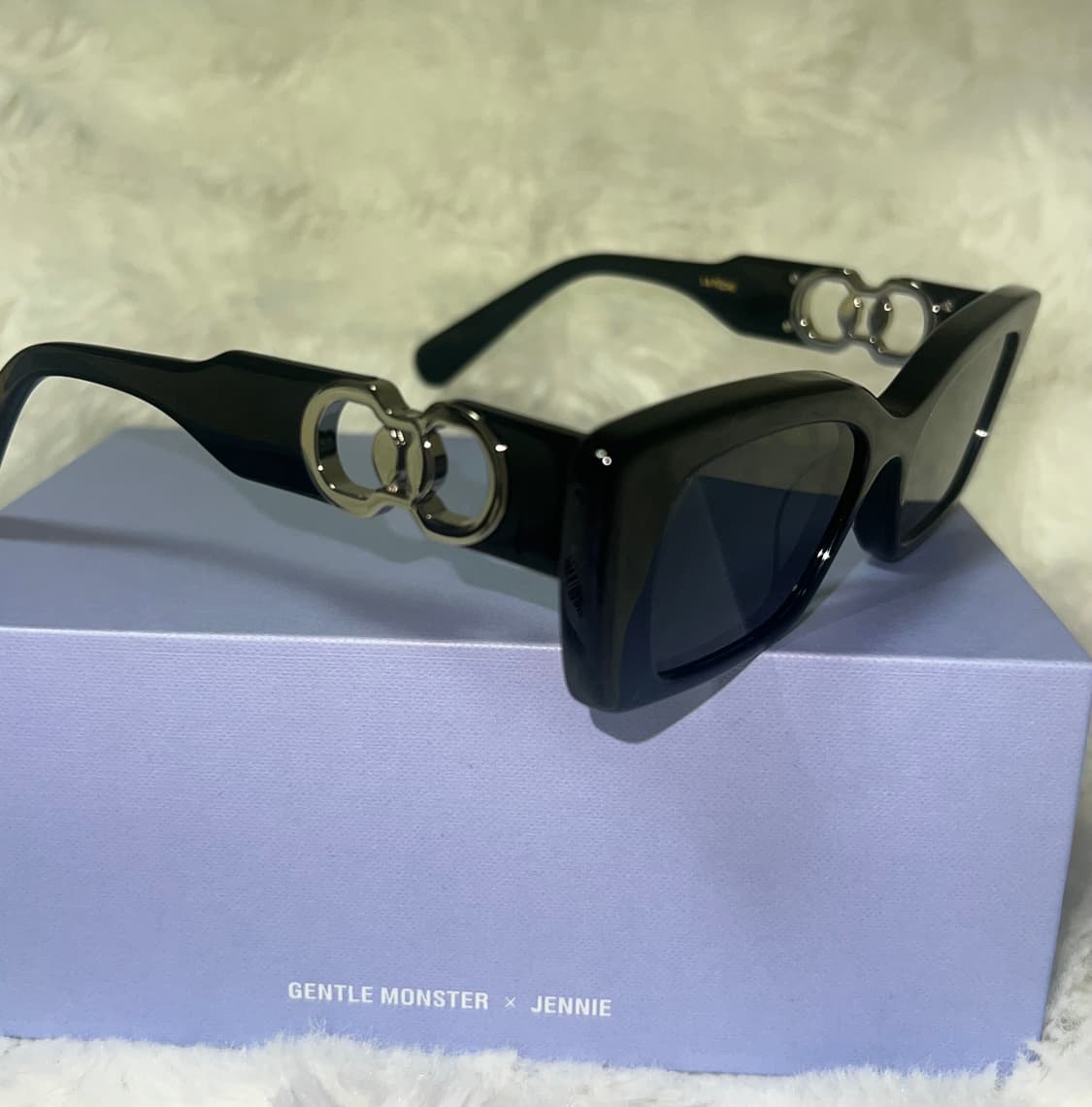 젠틀몬스터 제니 콜라보 라페슈 블랙 상품이미지3