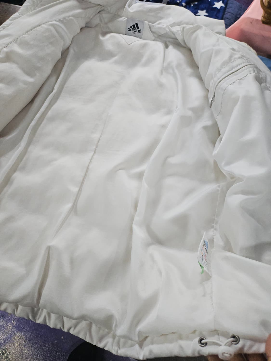 아디다스 올드스쿨 패딩  105  세탁완료 상품이미지4