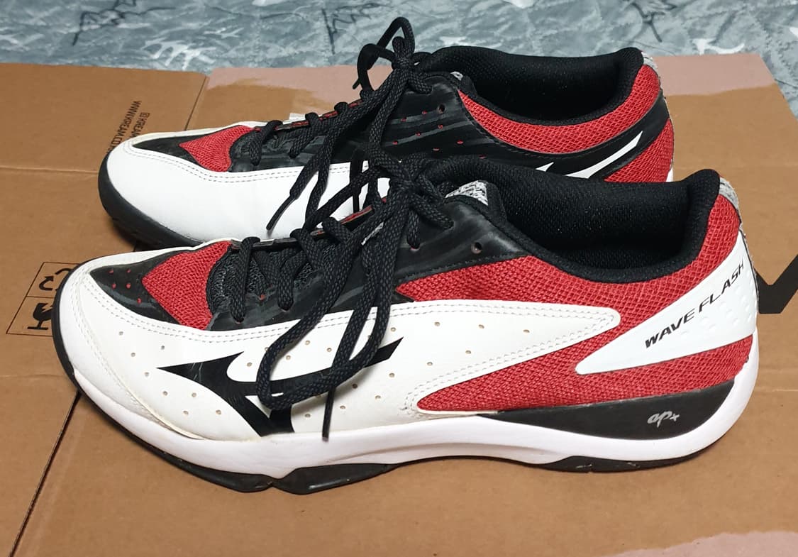 미즈노 웨이브 플래시 AC 테니스 배드민턴 겸용 운동화 (270) 상품이미지3