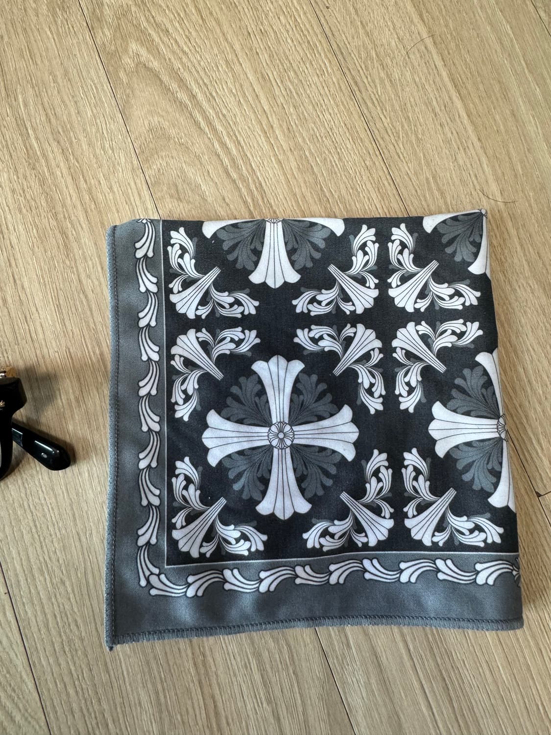 크롬하츠 안경 콕스 어커 블랙 18k 골드 플레이트 상품이미지4