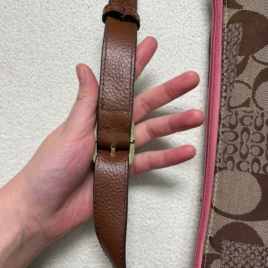 코치 시그니처 패브릭 바디 백 상품이미지3