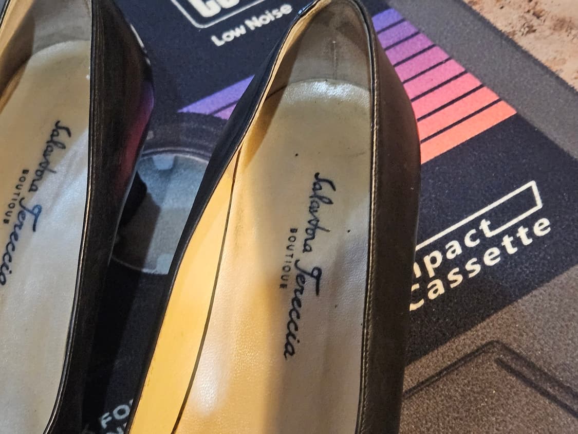 BALENCIAGA PARIS Leather Pumps 상품이미지3