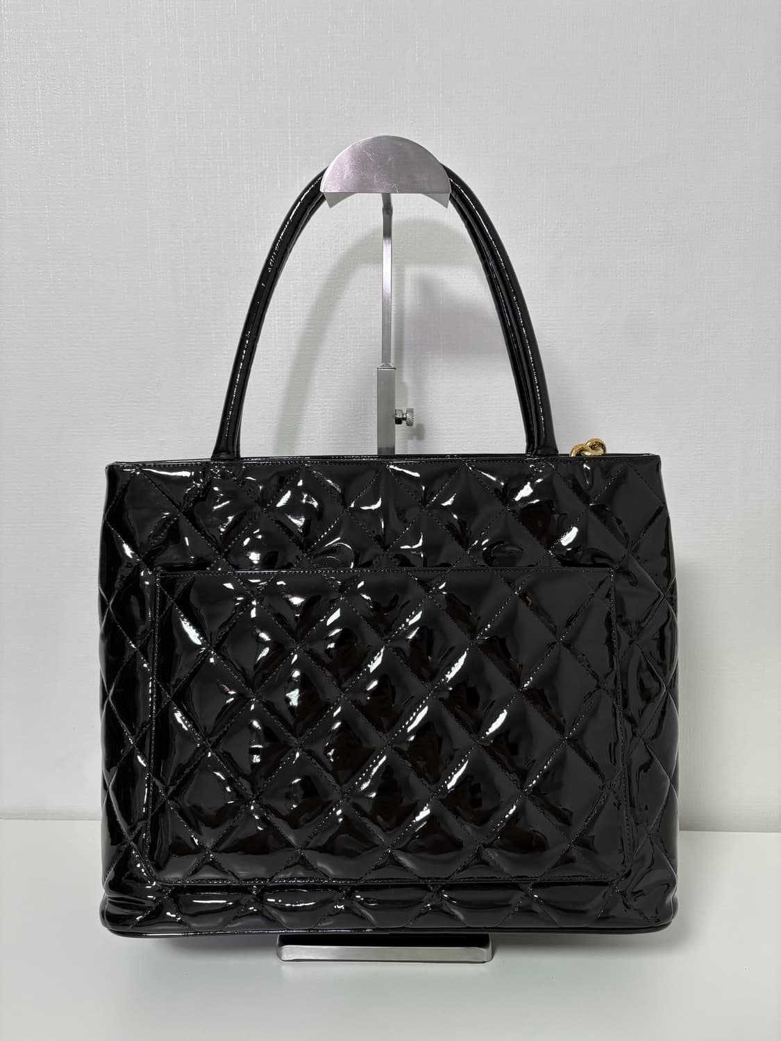 샤넬 메달리온 코인백 페이던트 상품이미지4