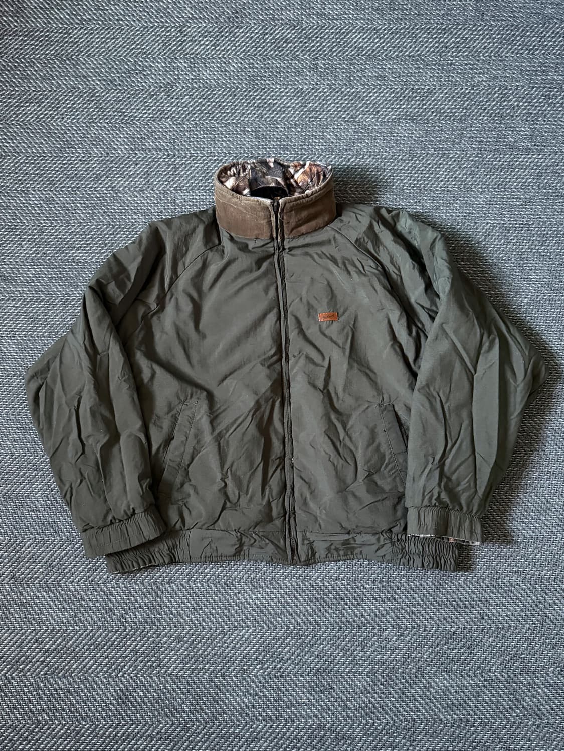 울리치 리버시블 리얼트리 올리브 점퍼 자켓 (110) 상품이미지2