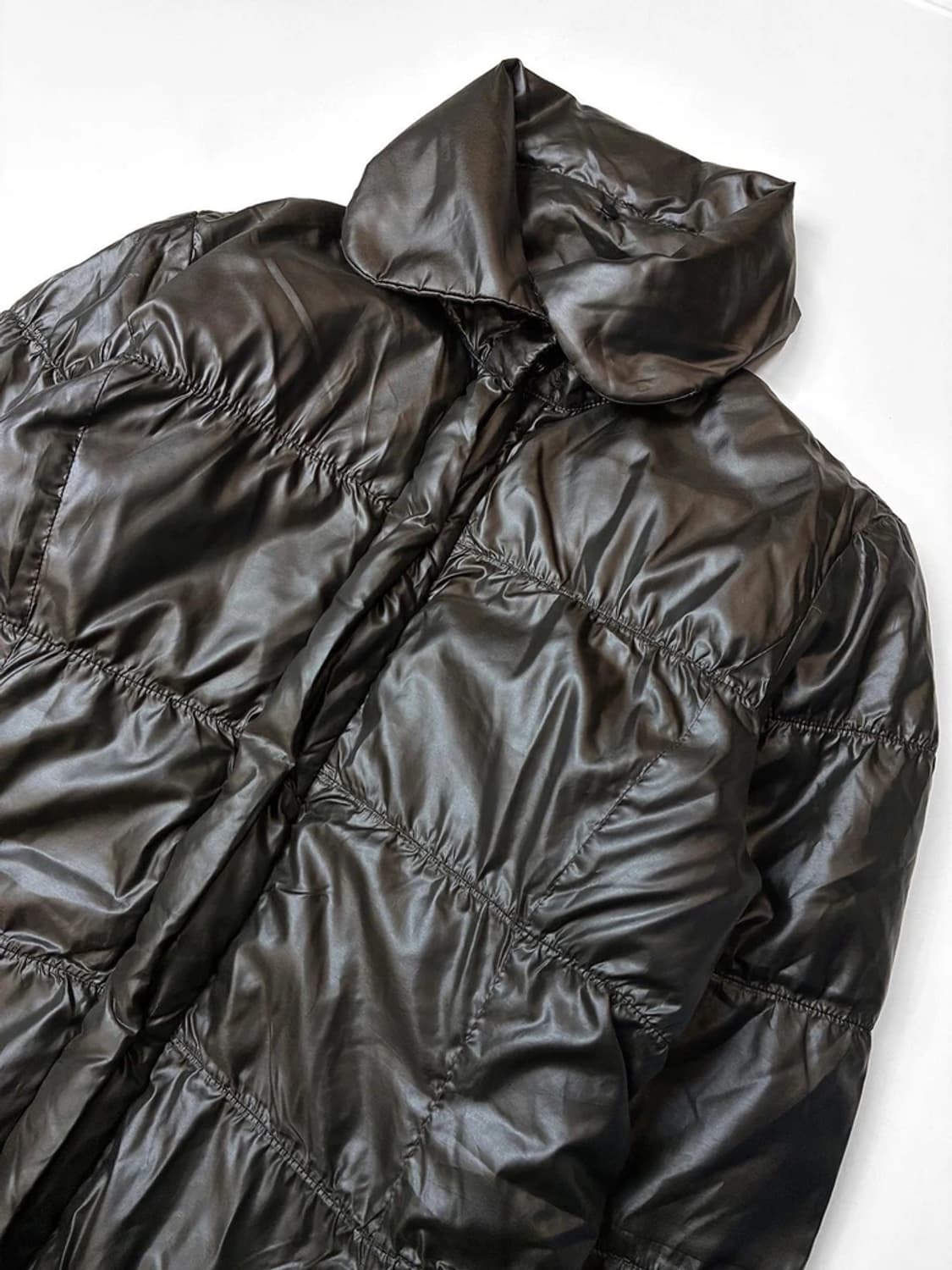 이세이미야케 00's FETE 라인 경량 카라 롱 패딩 PN5594 상품이미지2