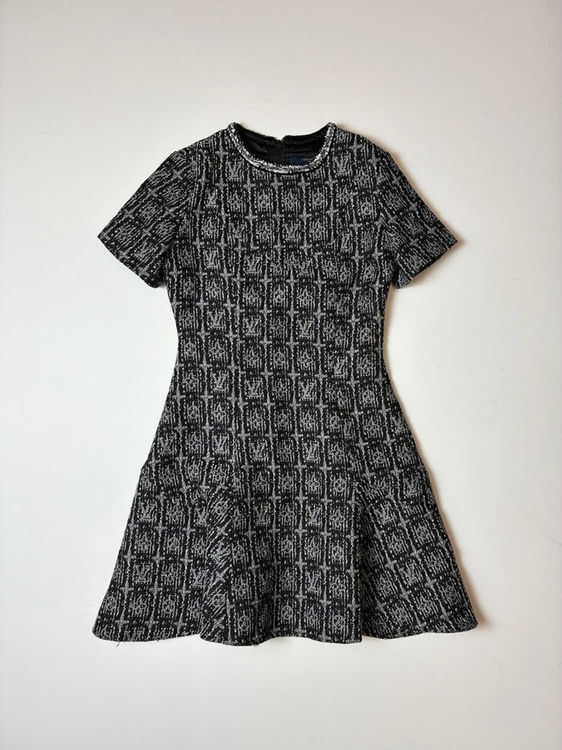 루이비통LouisVuitton21ss메탈릭 트위드모노그램원피스PN8680 상품이미지1