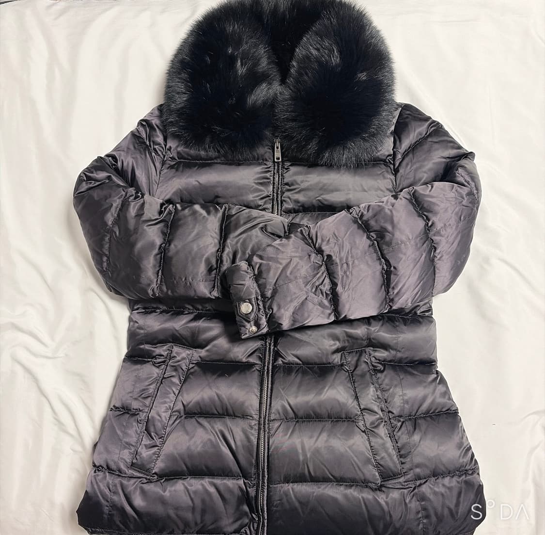 프라다 퍼 패딩 42 상품이미지1