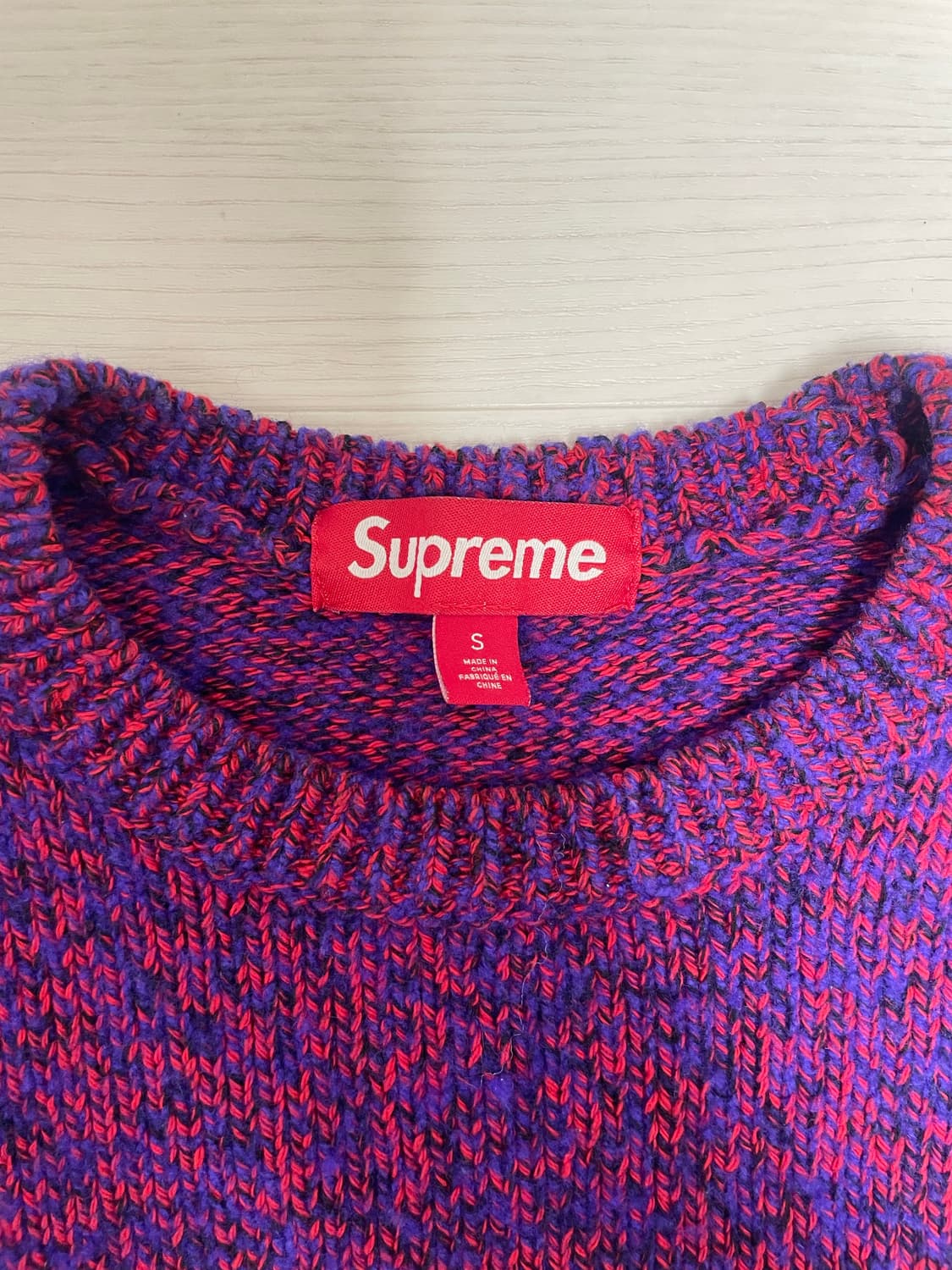 슈프림 로고 스웨터 상품이미지3