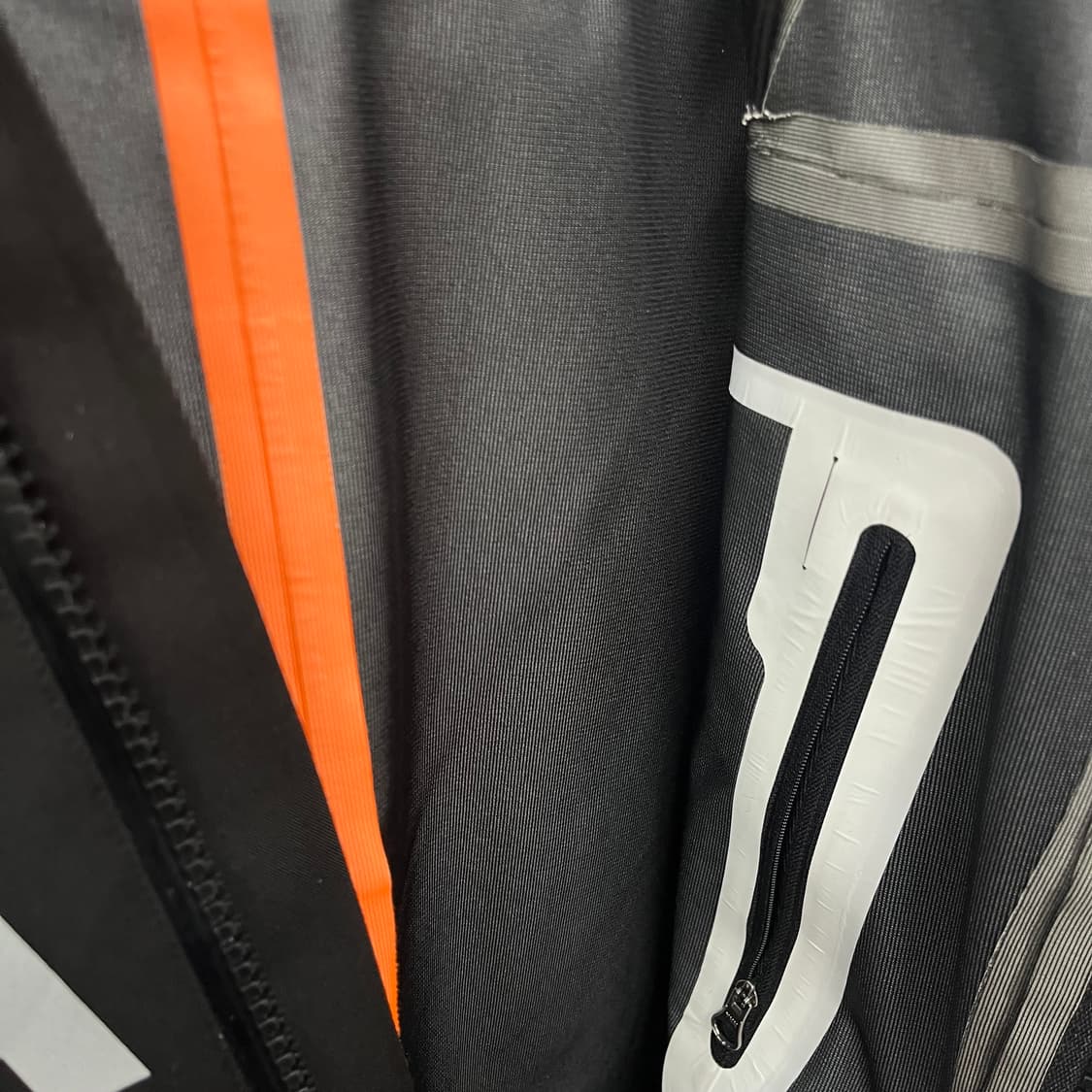 나이키 ACG 블랙 고어텍스 자켓 남/L 상품이미지8