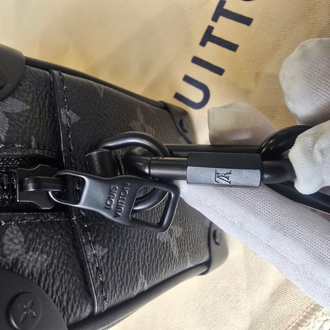 [중고/정품] 루이비통 미니 소프트 트렁크 모노그램 이클립스 상품이미지7