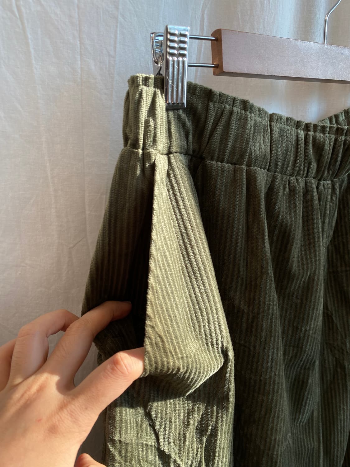 SUREVE 카키 코듀로이 밴딩스커트(XL) 상품이미지6