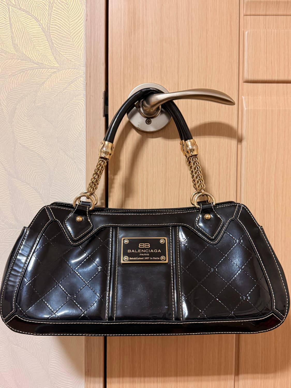 발렌시아가 숄더백 상품이미지1