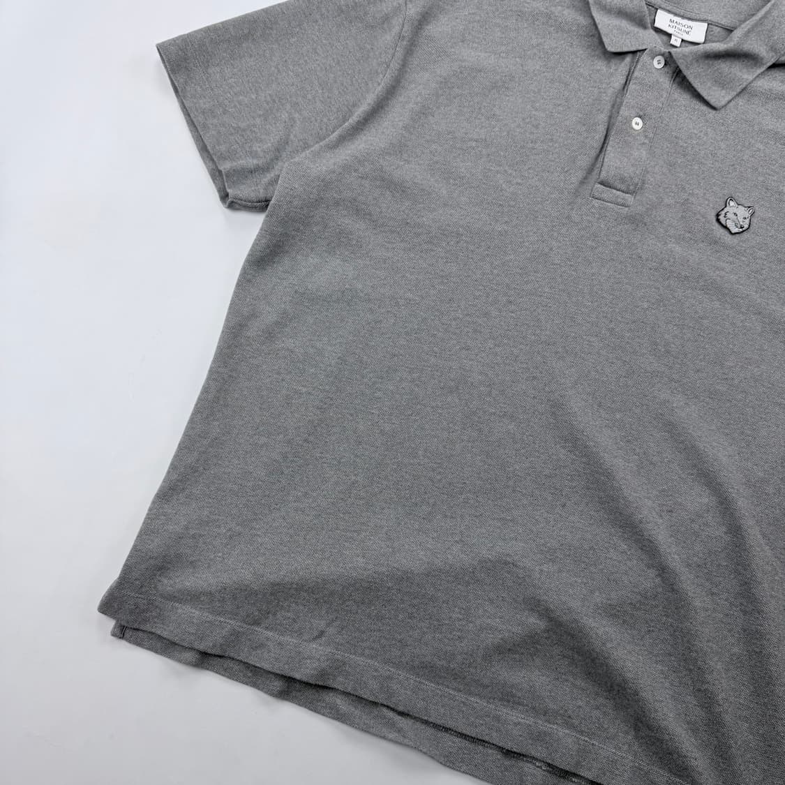 메종키츠네 25ss 그레이 폭스 헤드 폴로 반팔 상품이미지4