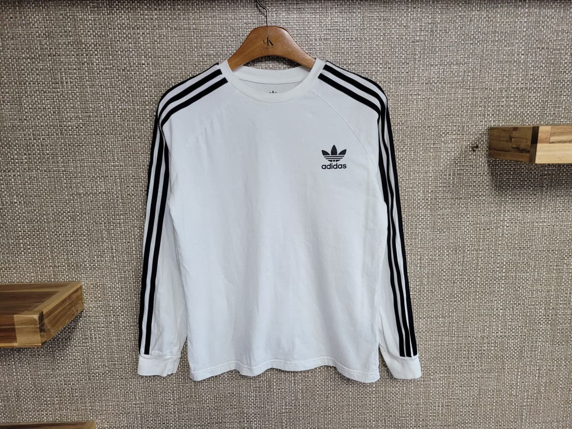90사이즈 아디다스 티셔츠 상품이미지1