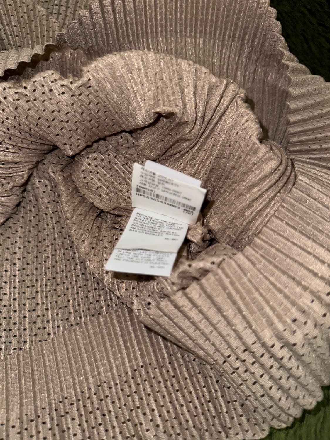 [3] 이세이 미야케 옴므 플리세 25ss 플리츠 슬리브리스 베스트 상품이미지8