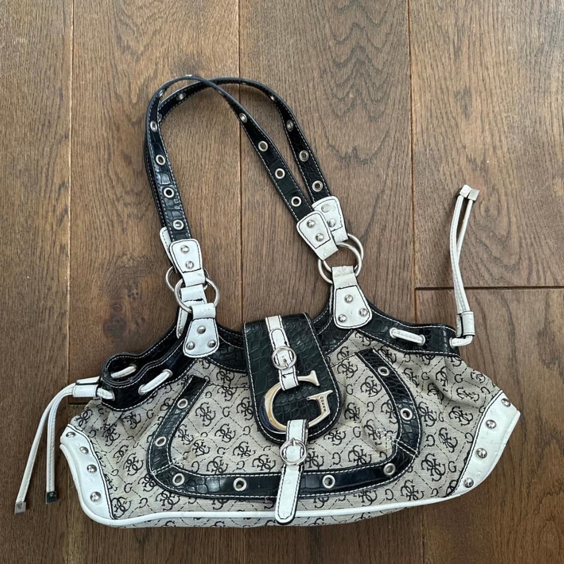 Rare) GUESS 숄더백 게스 y2k 빈티지 상품이미지1