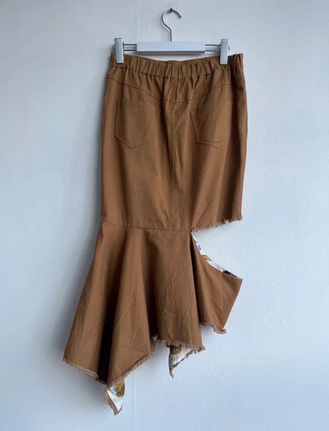 AMRRI 언발 스티치 스커트 상품이미지4