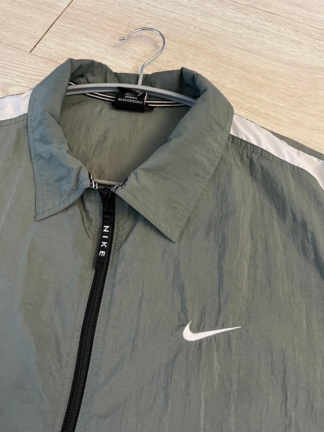 나이키 나일론 바람막이 자켓 상품이미지2