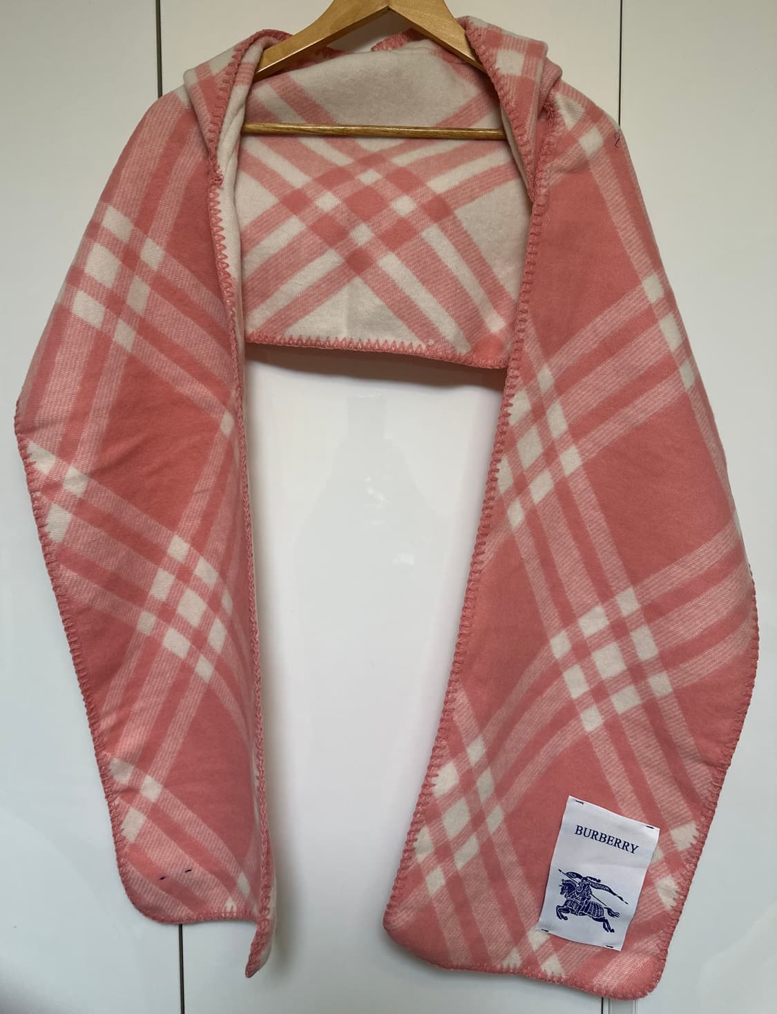 버버리 핑크 체크 울후드 머플러 남여공용 상품이미지2