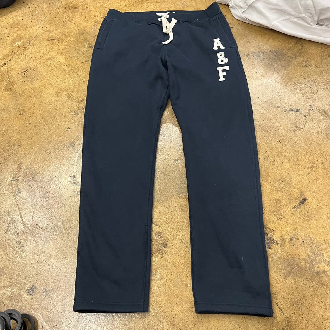 [정품/2XL] 아베크롬비 네이비 트레이닝 바지 A&F b18 상품이미지2