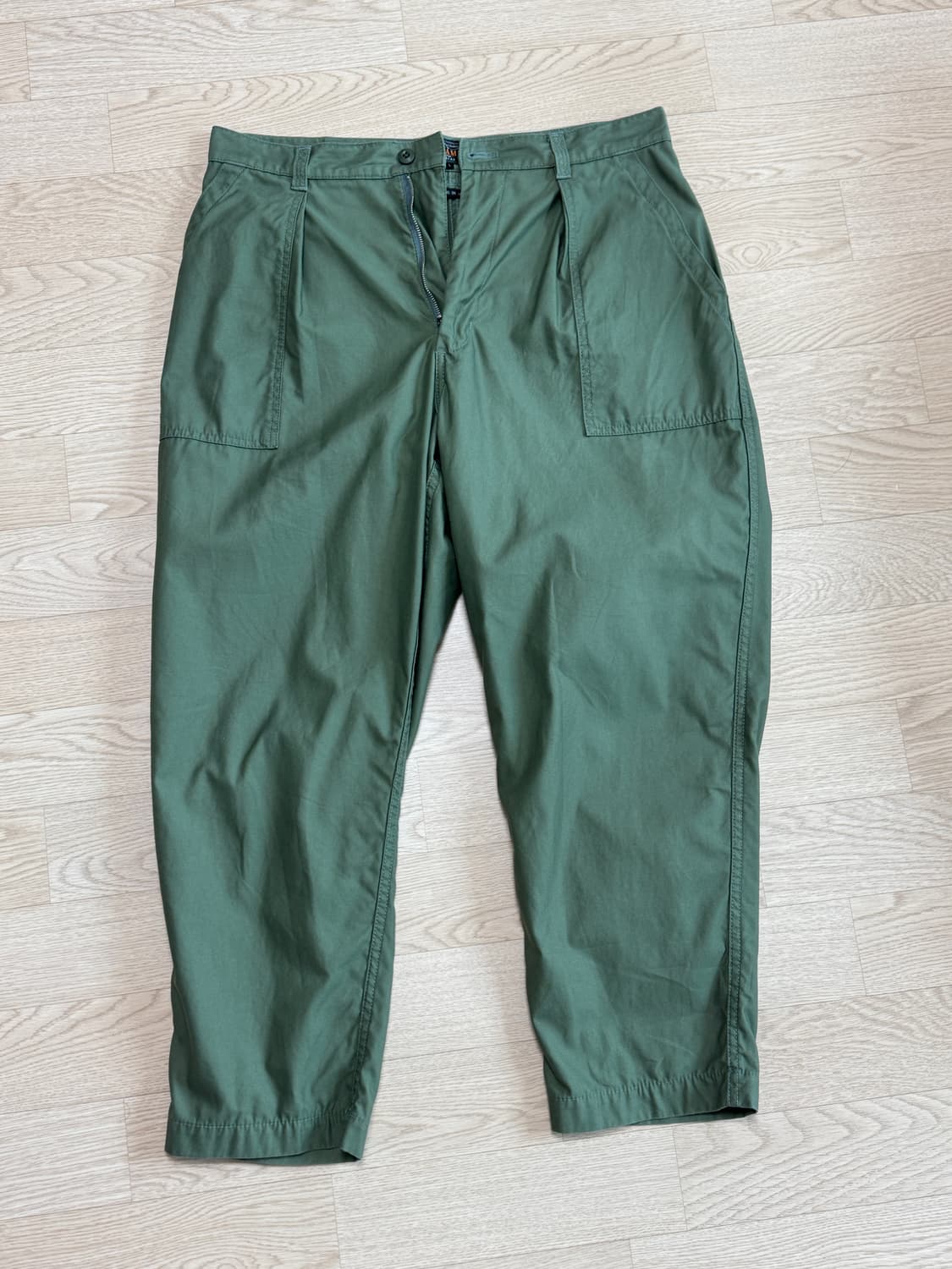 빔즈플러스 백사틴 베이커팬츠 L 상품이미지1