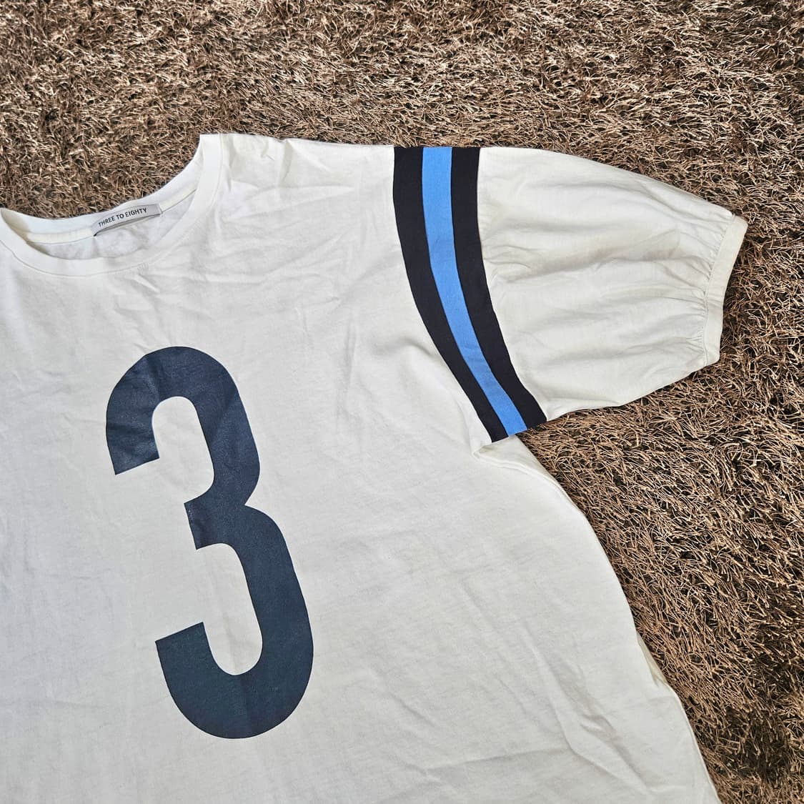 쓰리투에이티 PUFF SLEEVE 오버핏 셔링 반팔티셔츠  상품이미지6