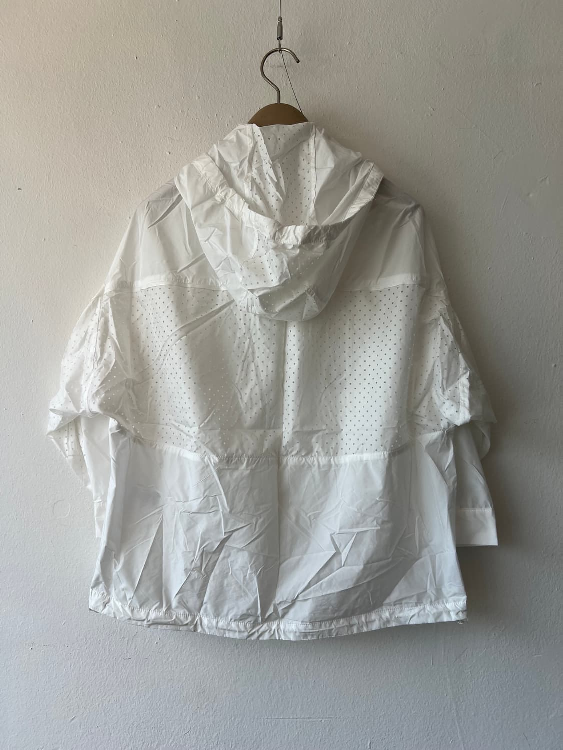 랭바이 LANG BY 여성 화이트 바람막이점퍼 집업점퍼 상품이미지3