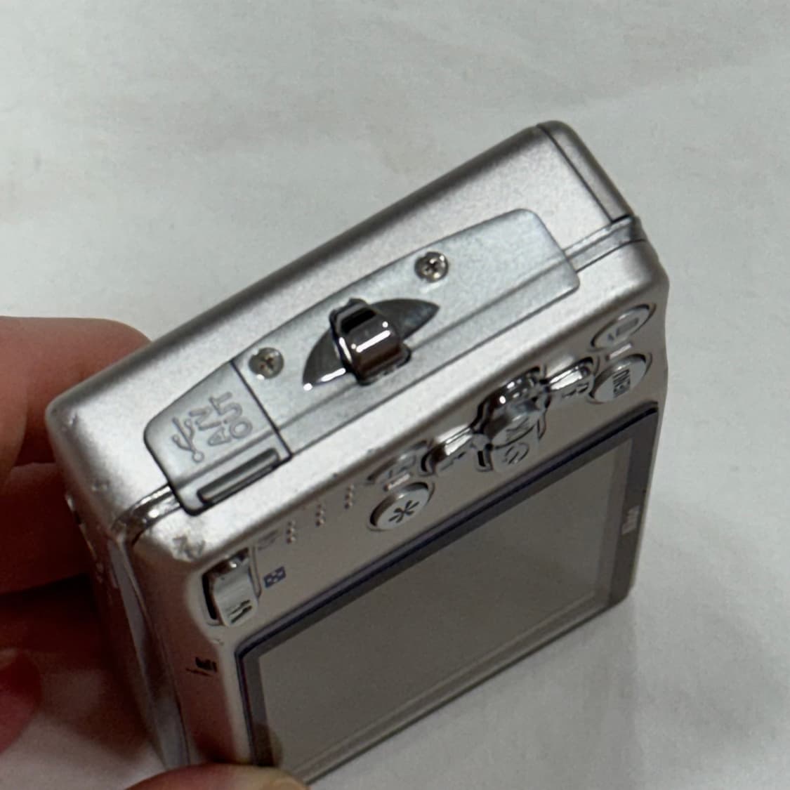 작례⭕️ 니콘 쿨픽스 S560 Nikon Cooipix 실버 디카 상품이미지7