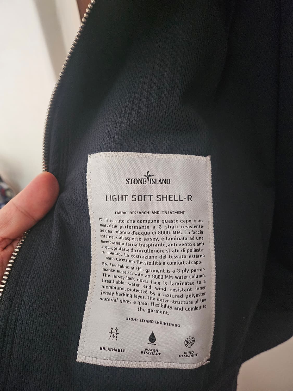 스톤아일랜드 소프트쉘 L 상품이미지4