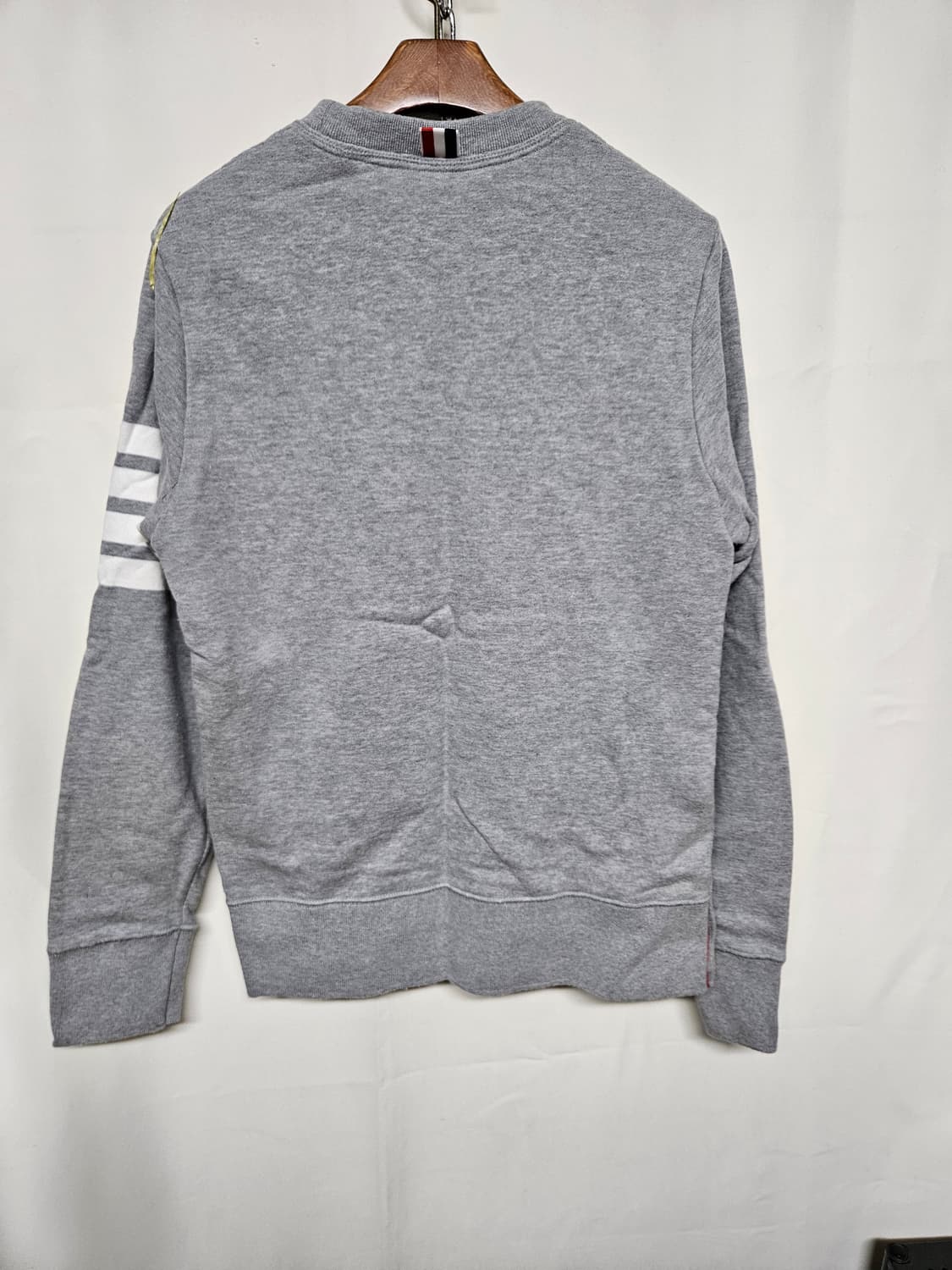 톰브라운 부티크 탑랭커 남성 4바 엔지니어드 저지 맨투 상품이미지8