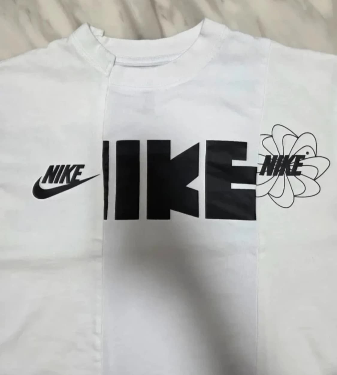 (정품)나이키 x 사카이 하이브리드 티셔츠 화이트 상품이미지5