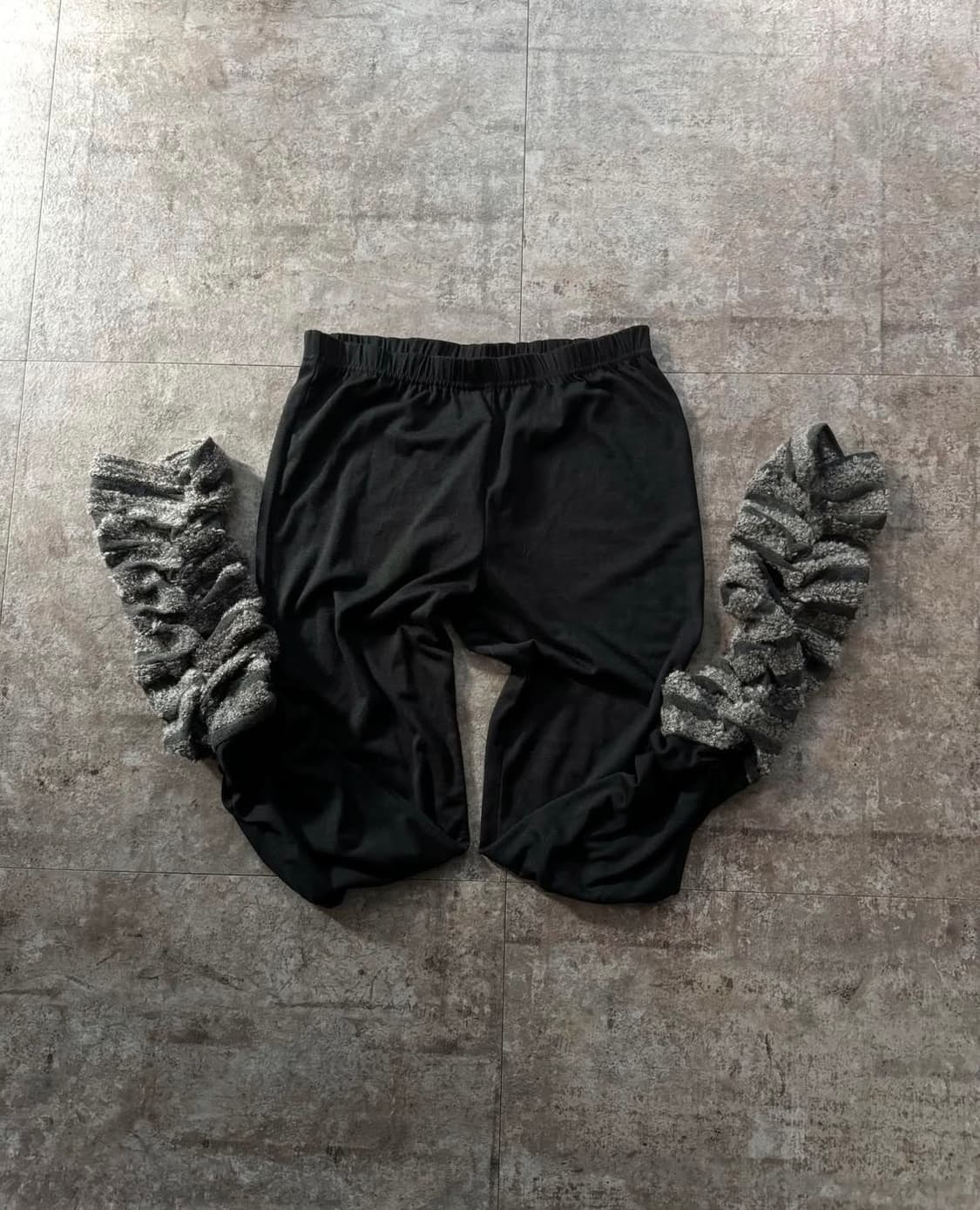 shirring knitted detail leggings 상품이미지1