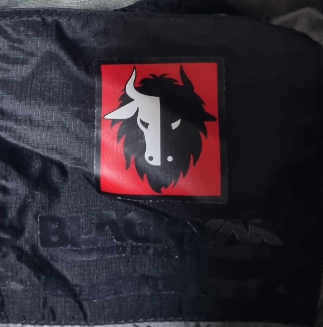 S (55) 블랙야크 블랙 구스다운 패딩 상품이미지3