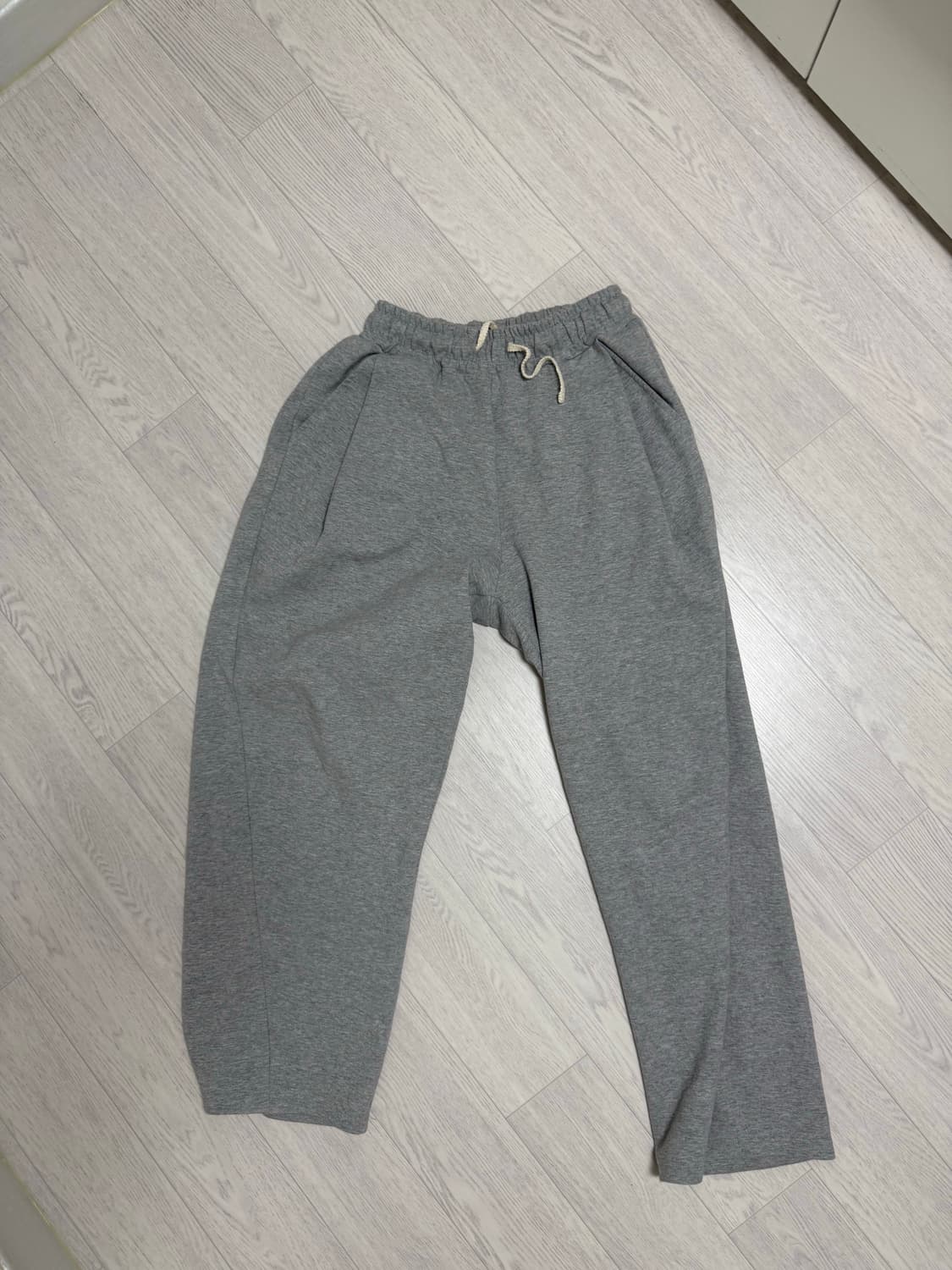 Knitted 커브드 스웨트 팬츠 XL 상품이미지1