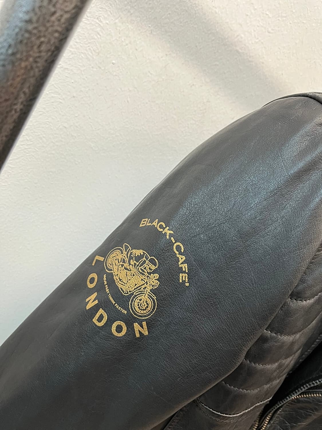 105) 블랙카페 바이커 가죽자켓  상품이미지3