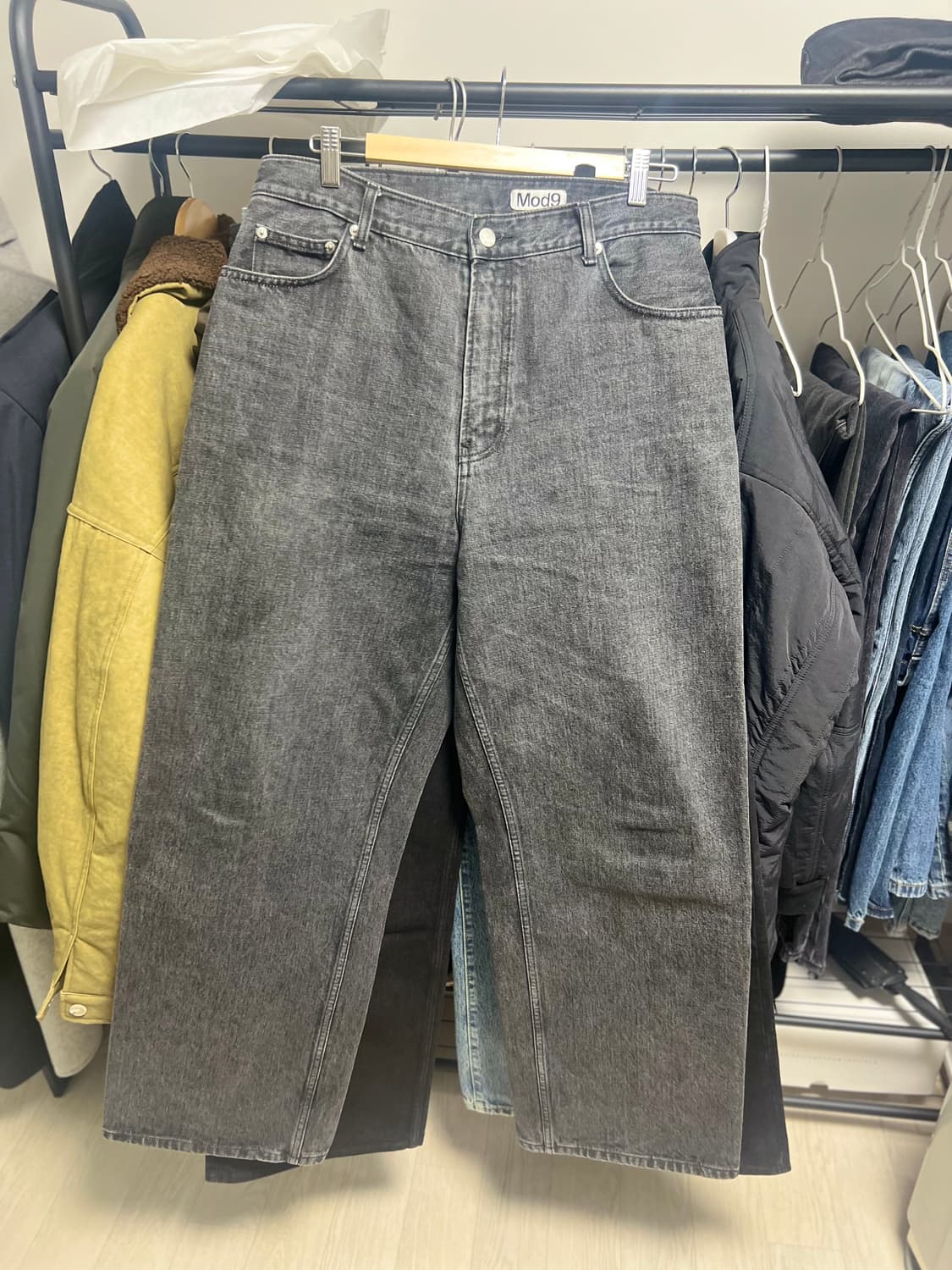 모드나인 Essential black mod7ww(32)데님 청바지 상품이미지2