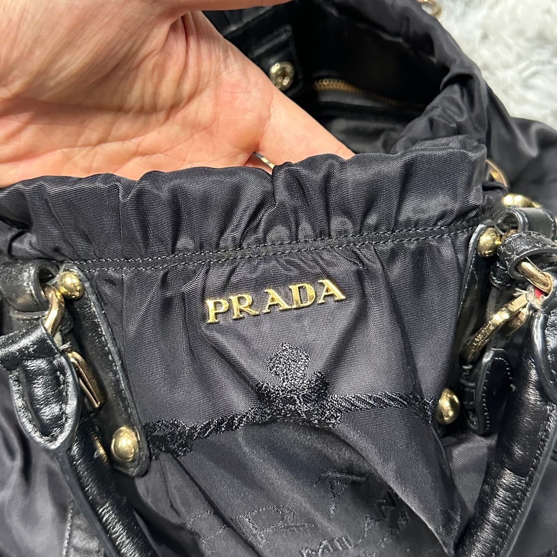 프라다 나일론 투웨이 백 블랙 상품이미지5