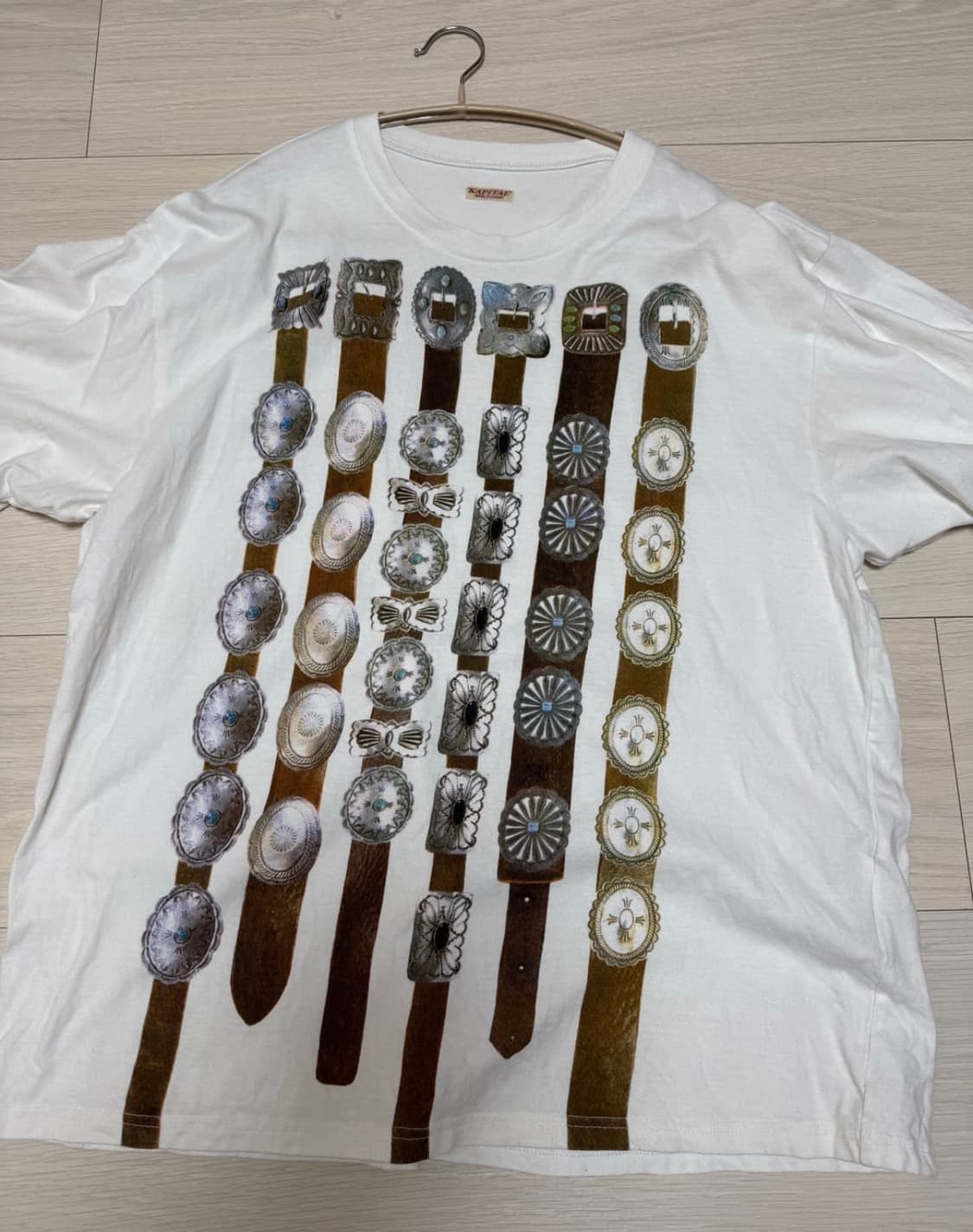 캐피탈 크루 콘초 반팔티 상품이미지1